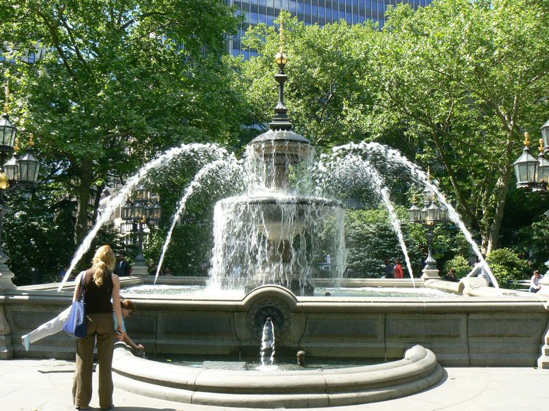 City Hall Park et Park Row: Fontaine du City Hall park